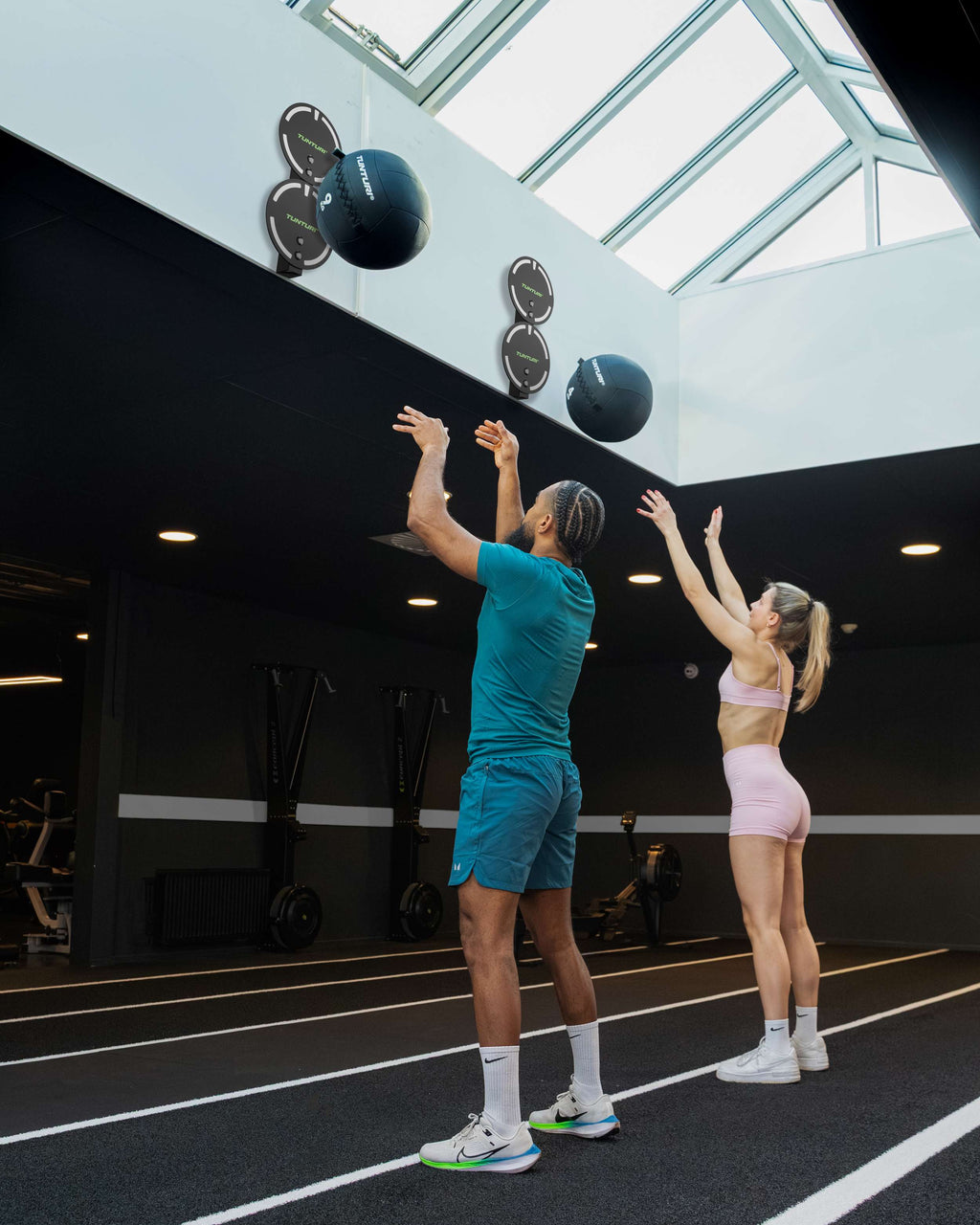 Tunturi Platinum Wall Ball, 4kg afbeelding 3