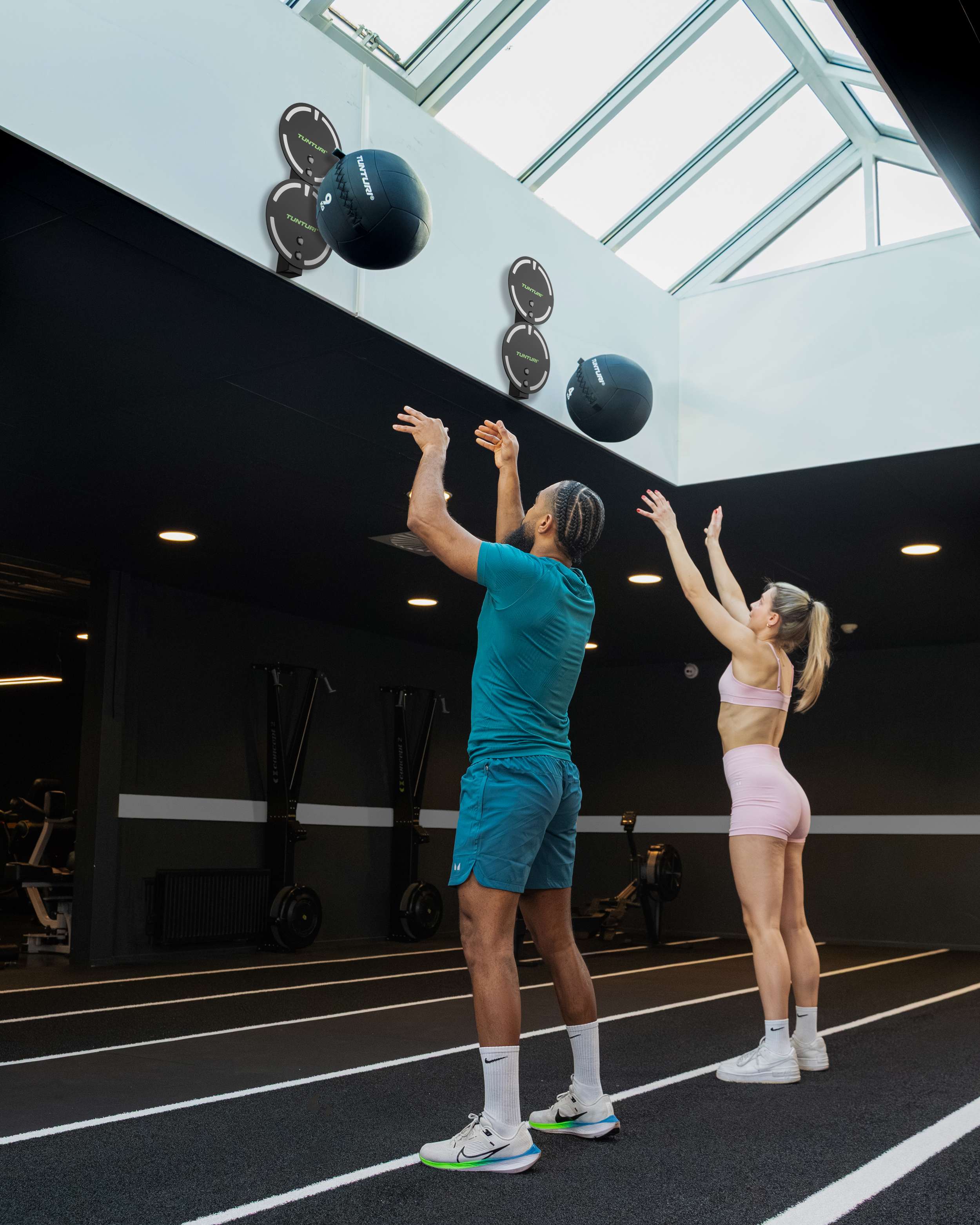 Tunturi Platinum Wall Ball, 4kg afbeelding 3