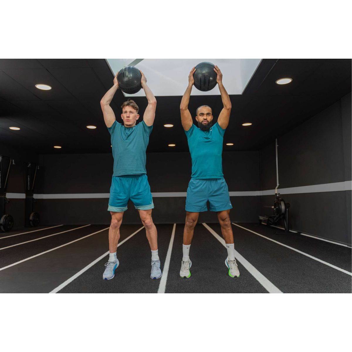 Tunturi Platinum slam ball - 6kg - Zwart